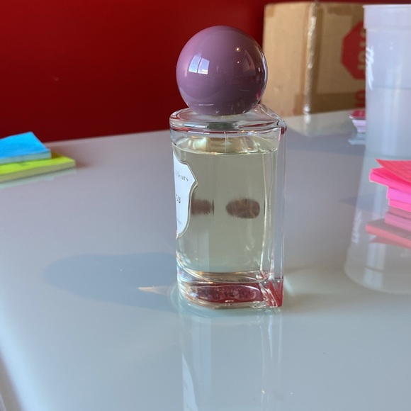 Nearly full himitsu bottle - Picture 2 of 2